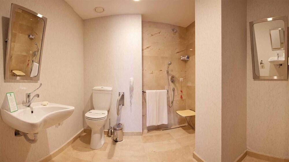 HOLIDAY INN GEBZE - ISTANBUL ASIA photo 3