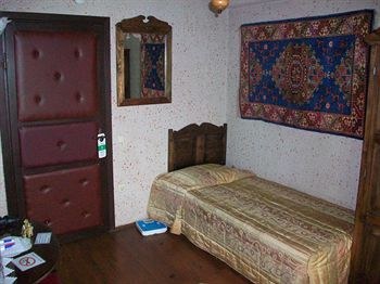NAZ WOODEN HOUSE INN photo 1