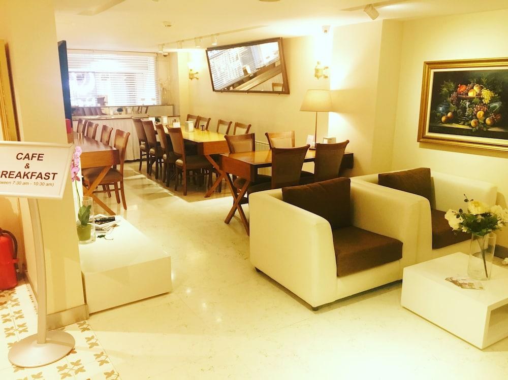 WAME SUITE photo 2
