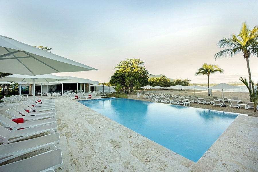 SELECT GRAND PARADISE PLAYA DORADA
