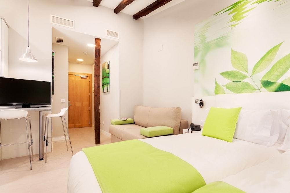 Blume Cruz Suites photo 2