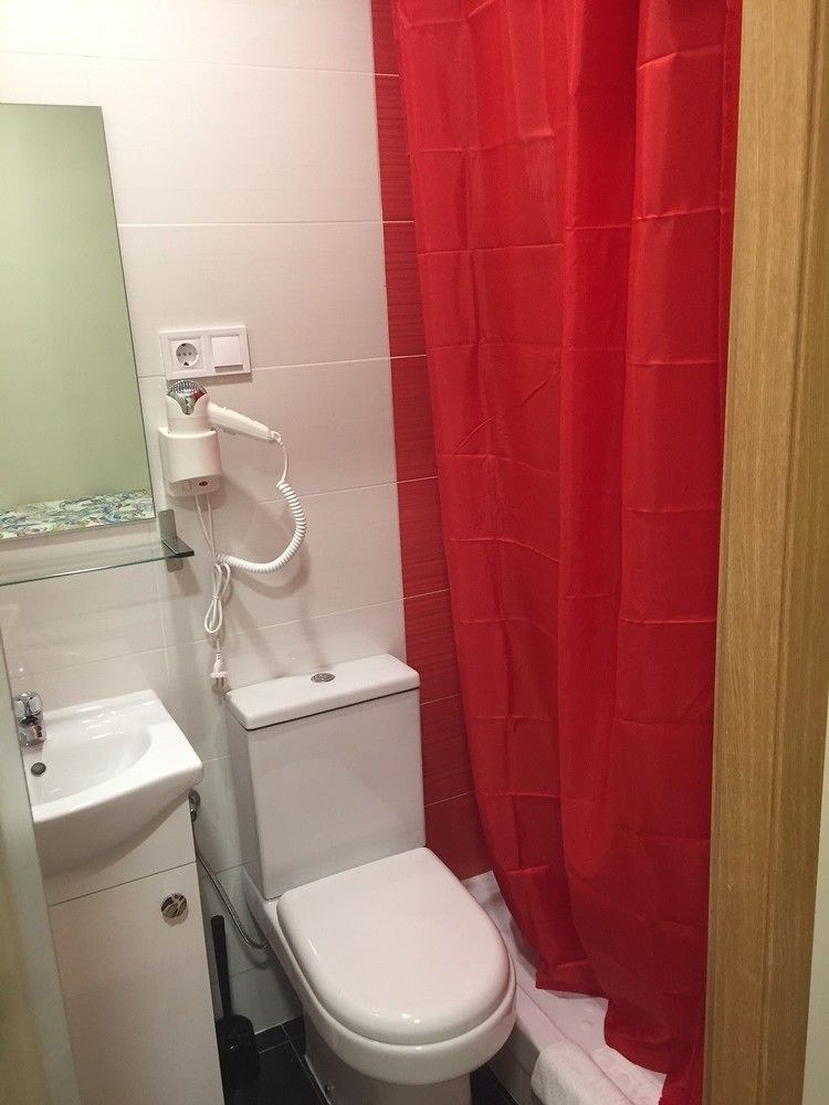 Hostal JQ Madrid 1 photo 2
