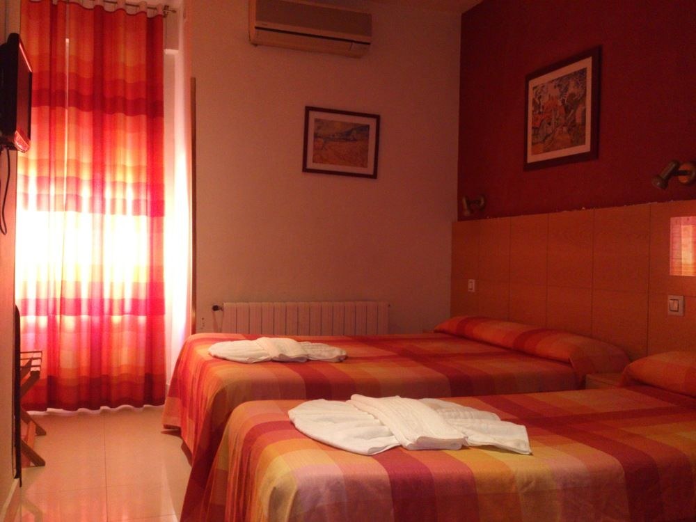 HOSTAL INTER PLAZA MAYOR photo 1