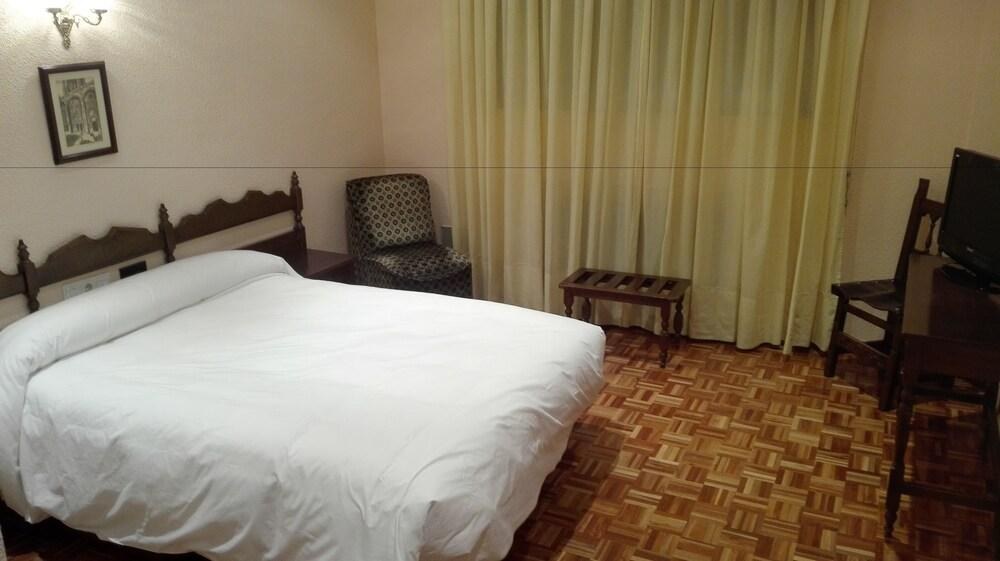Hotel Castellano Centro photo 3