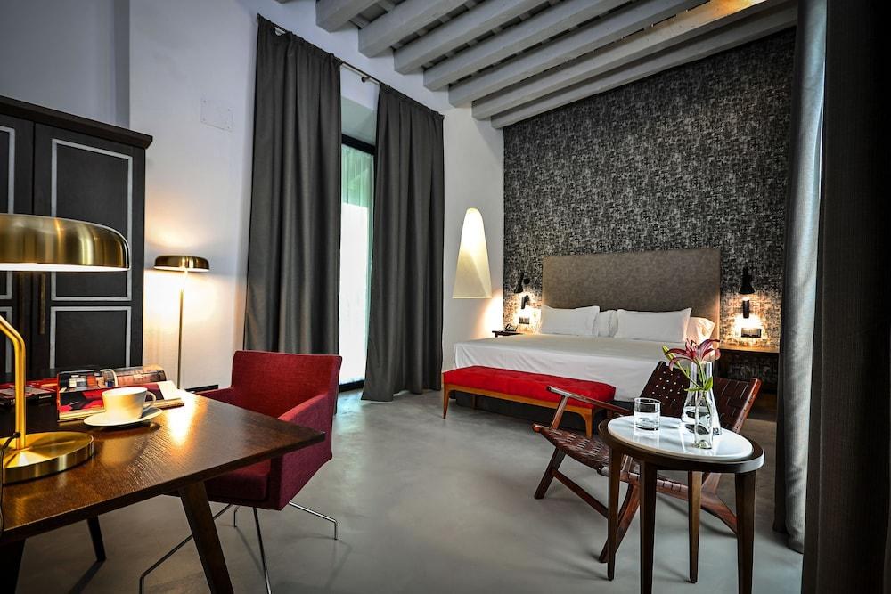Legado Alcázar Hotel photo 4