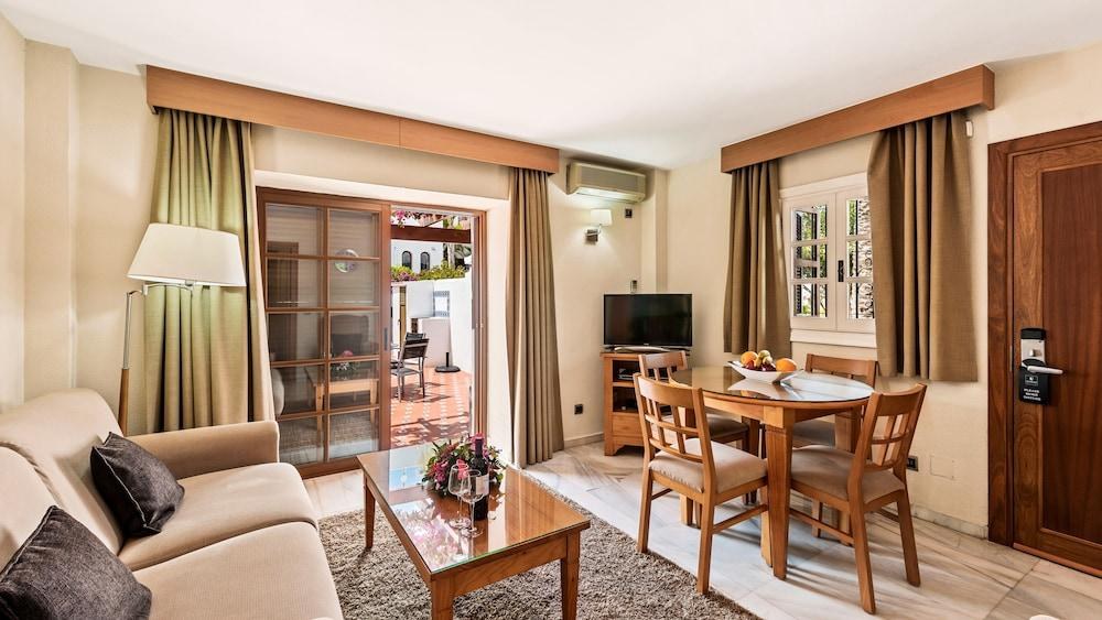 Macdonald Villacana Club Resort