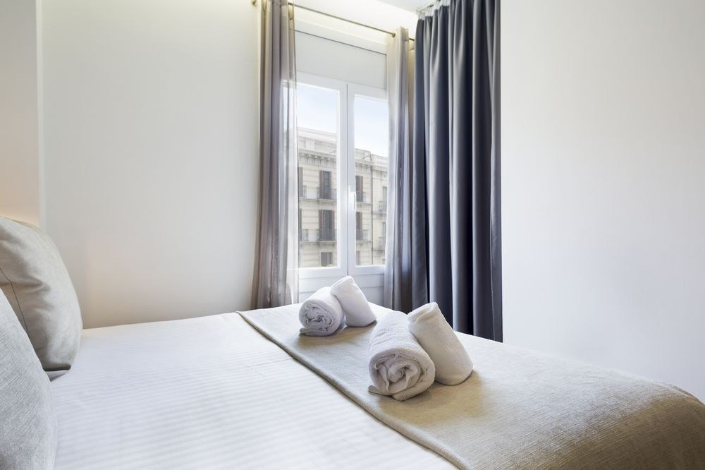Amister Apartments photo 1