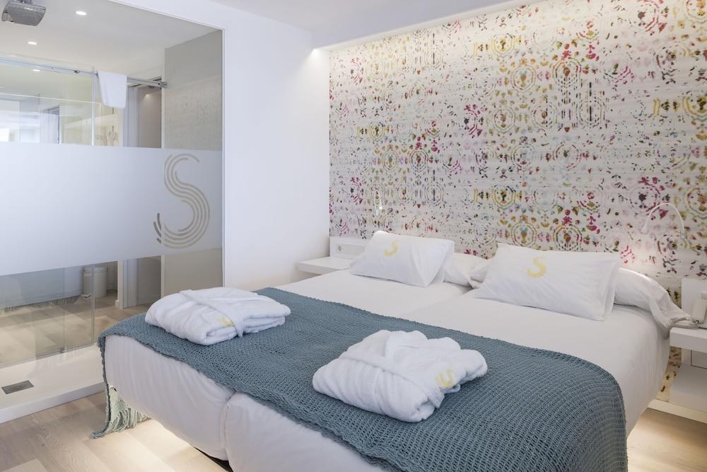 Sud Ibiza Suites photo 3