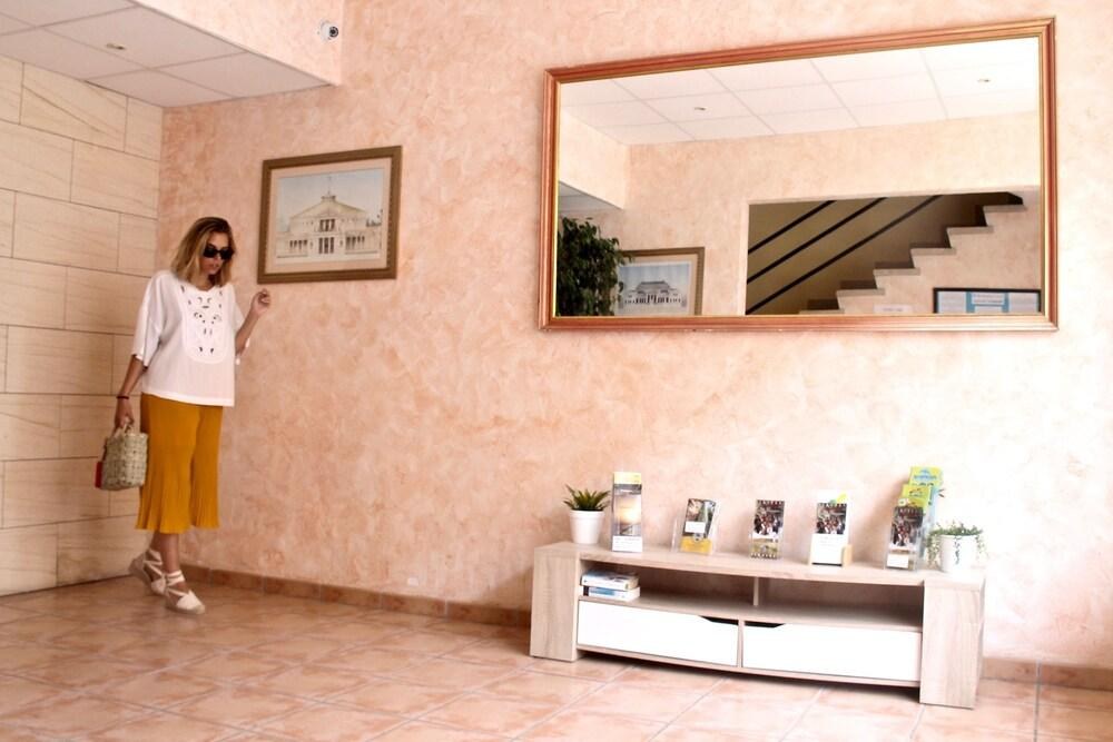HSR Gil photo 2