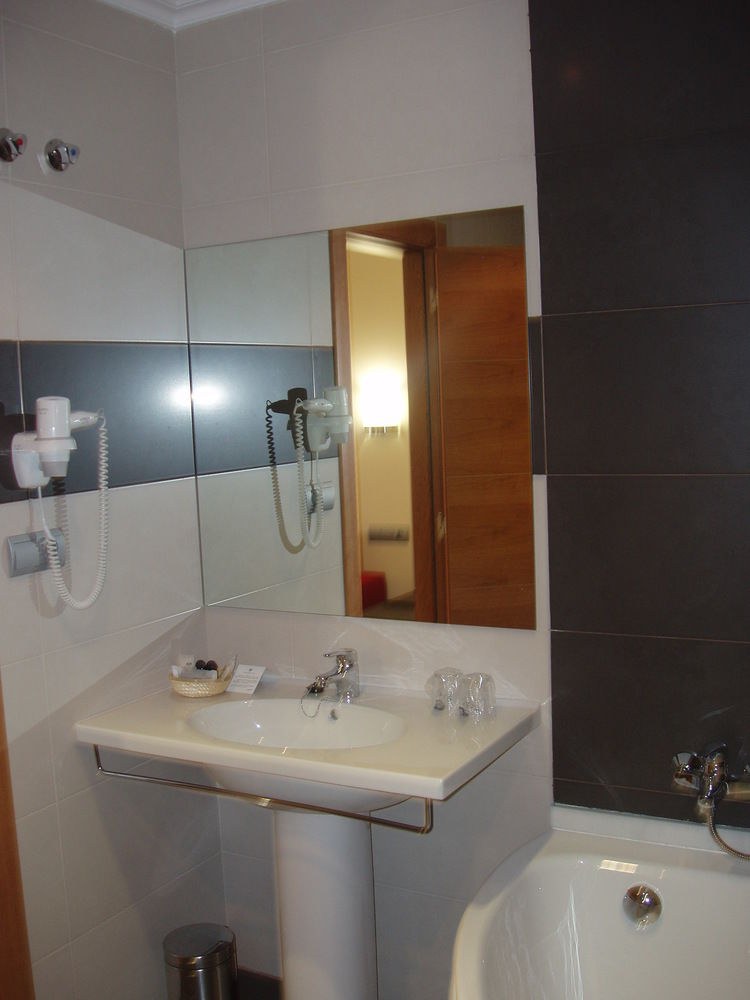 Hotel 44 photo 1