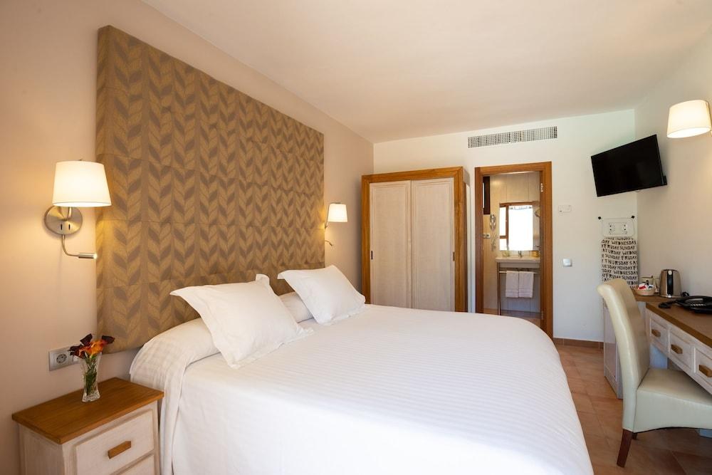 PALOMA BLANCA BOUTIQUE HOTEL - ADULTS ONLY photo 2