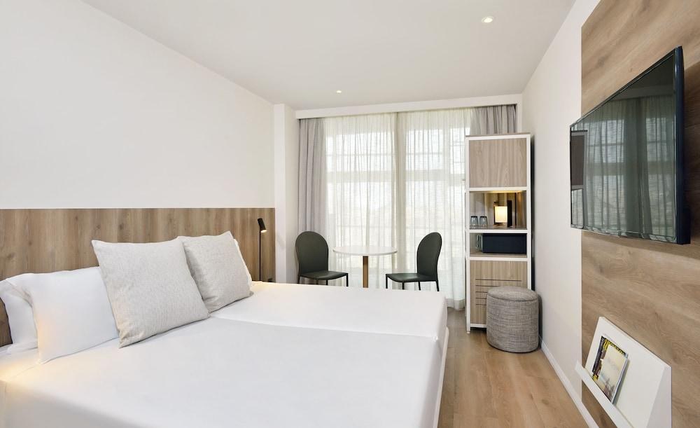 INNSiDE by Meliá Calviá Beach photo 4