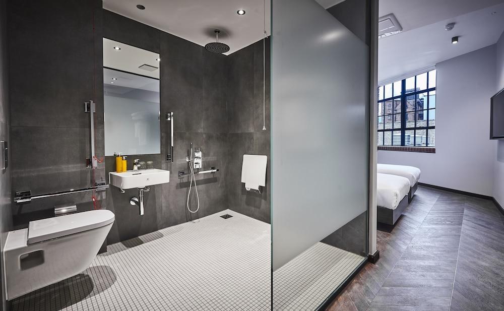 NEW ROAD HOTEL photo 2