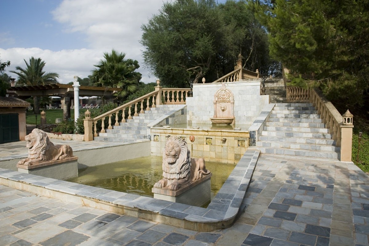 ES REVELLAR ART RESORT photo 2