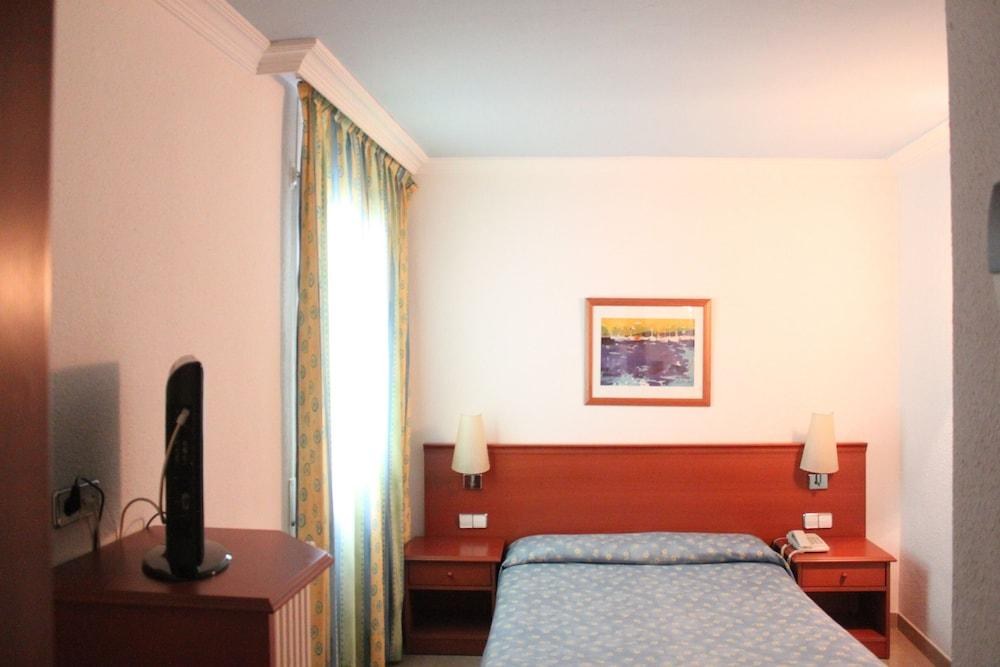 Hotel Risech photo 2