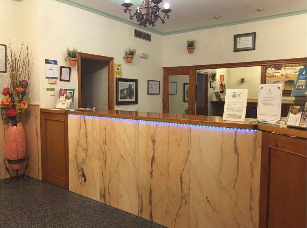Hotel Sandra photo 2