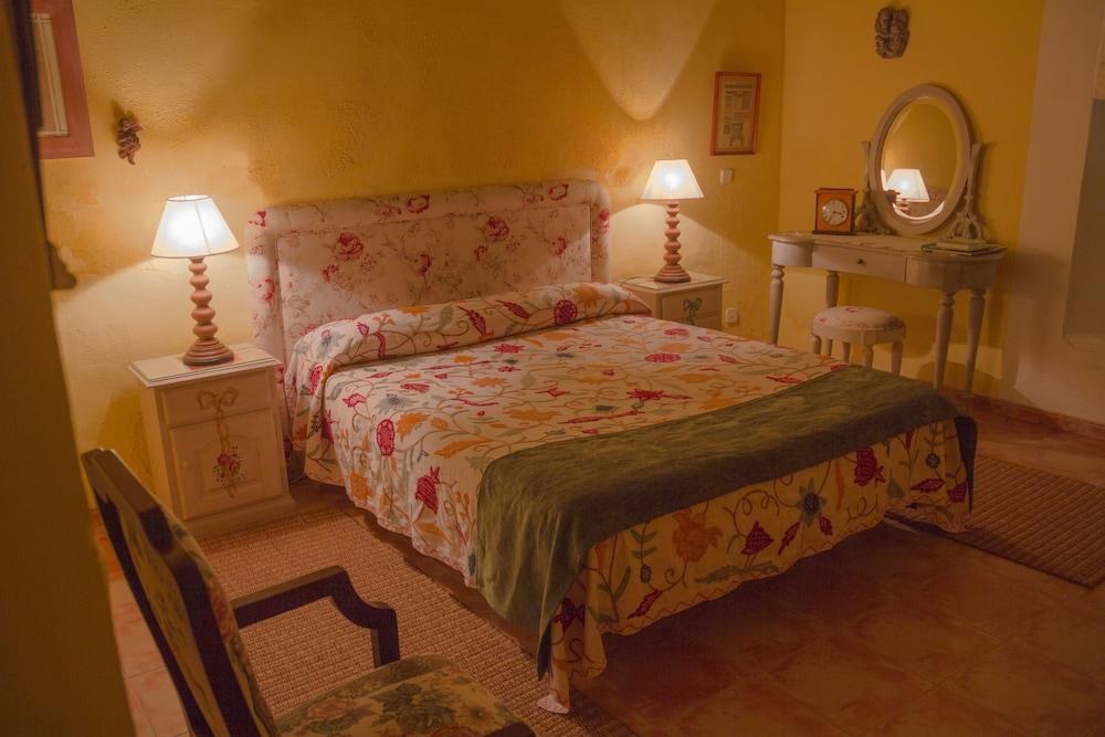 Casa Palacio Conde de Garcinarro photo 3