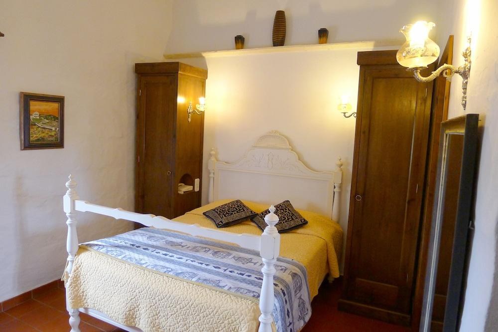 Hotel Rural Biniarroca - Adults Only photo 2