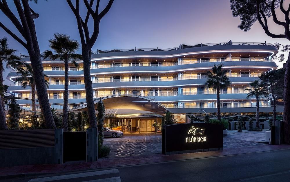 Alàbriga Hotel & Home Suites photo 2