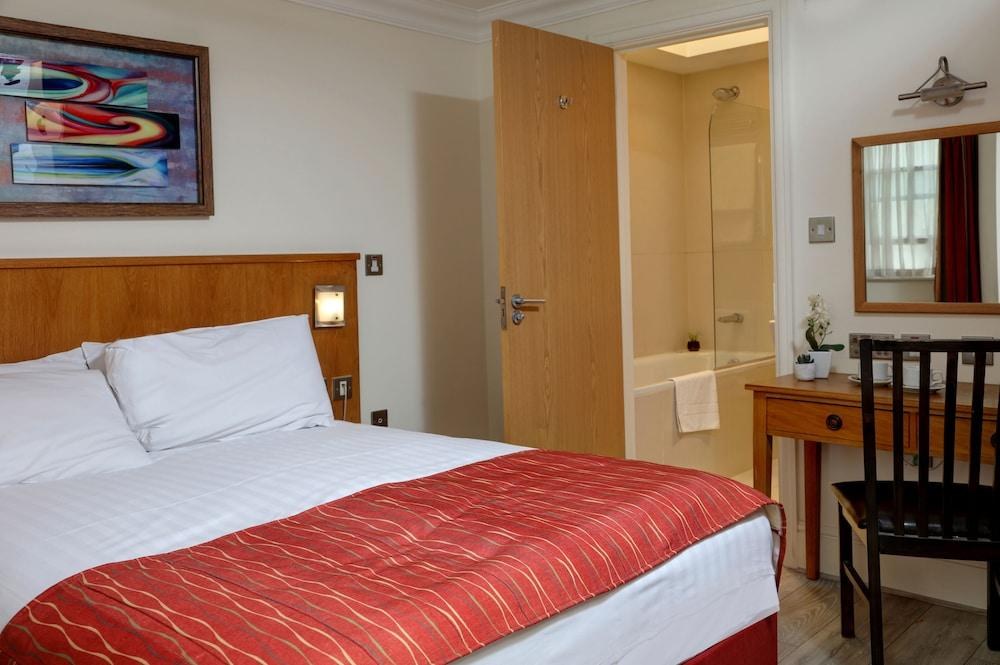 Queensway Hotel, Sure Hotel Collection by Best Western photo 2