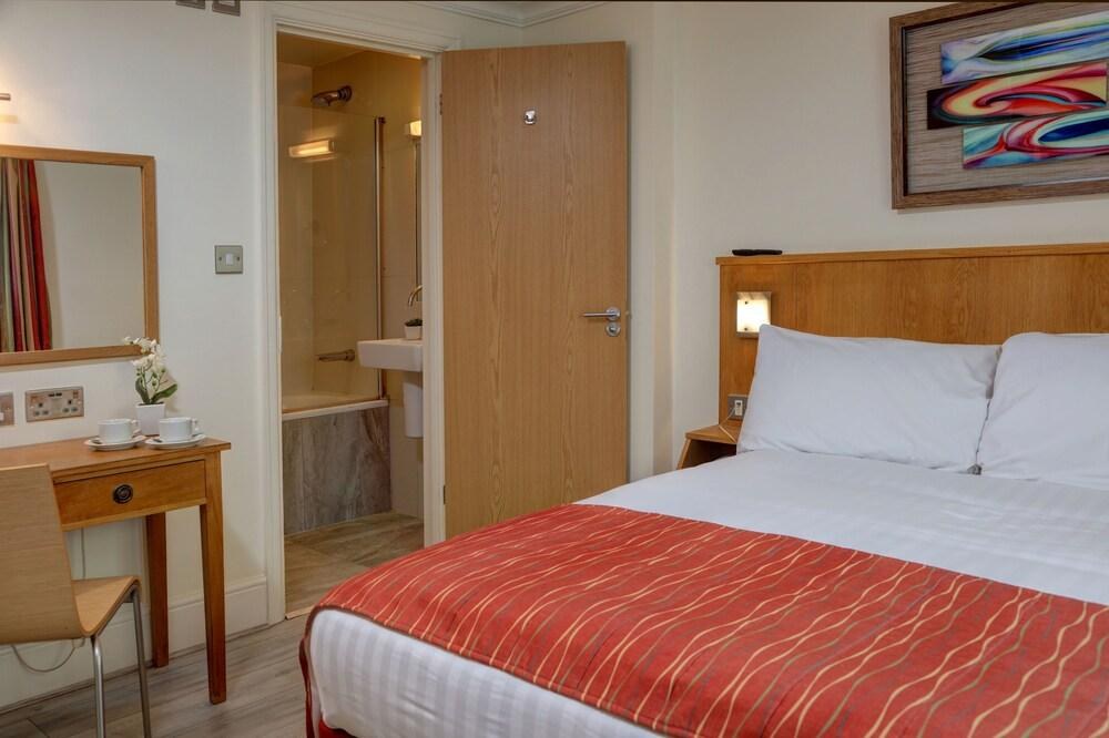 Queensway Hotel, Sure Hotel Collection by Best Western photo 3