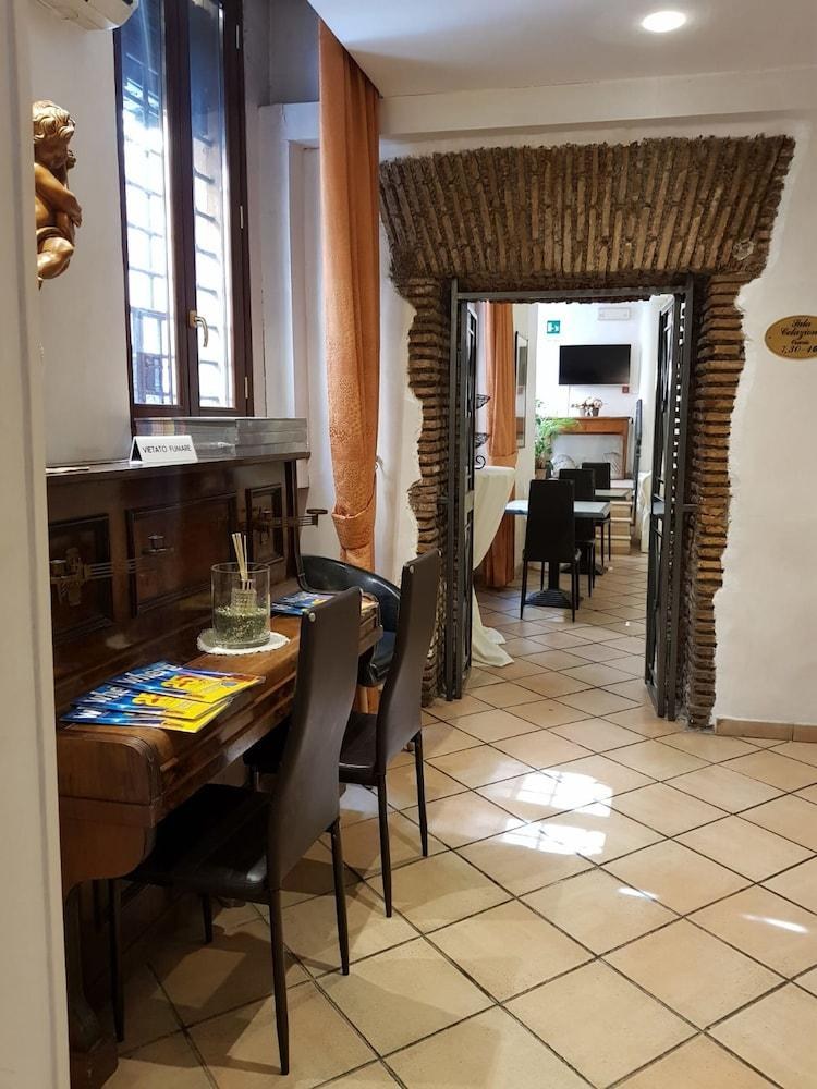 Hotel Julia photo 4