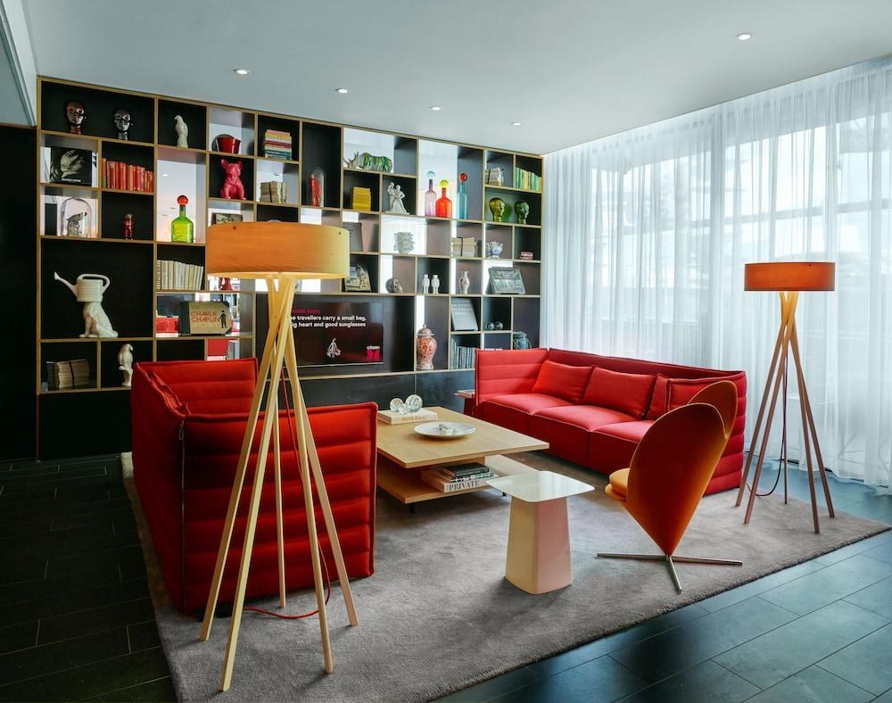citizenM Amsterdam South photo 2