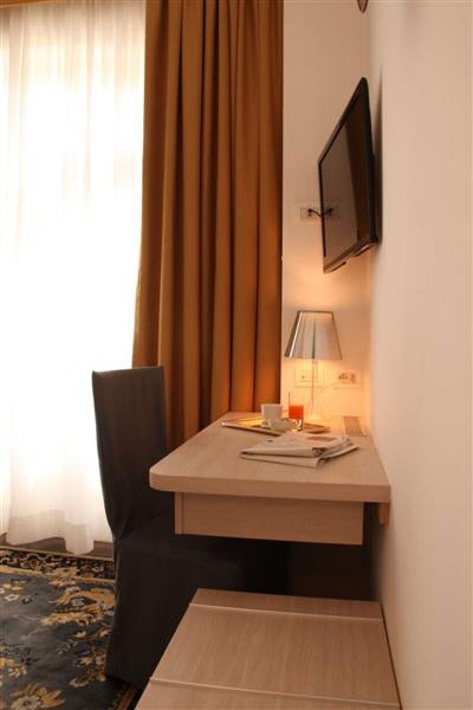 Hotel Appia 442 photo 1