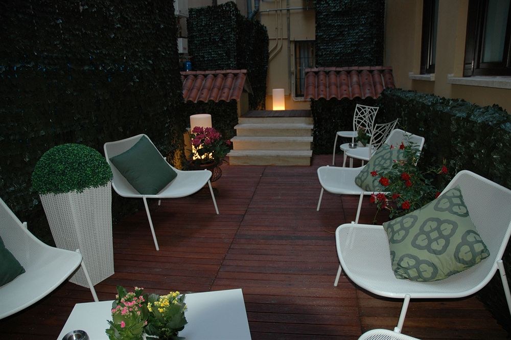 HOTEL CARAVITA