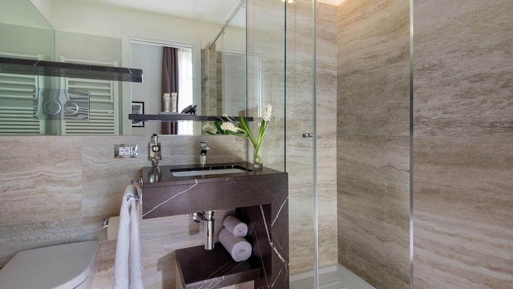 Princeps Boutique Hotel photo 2