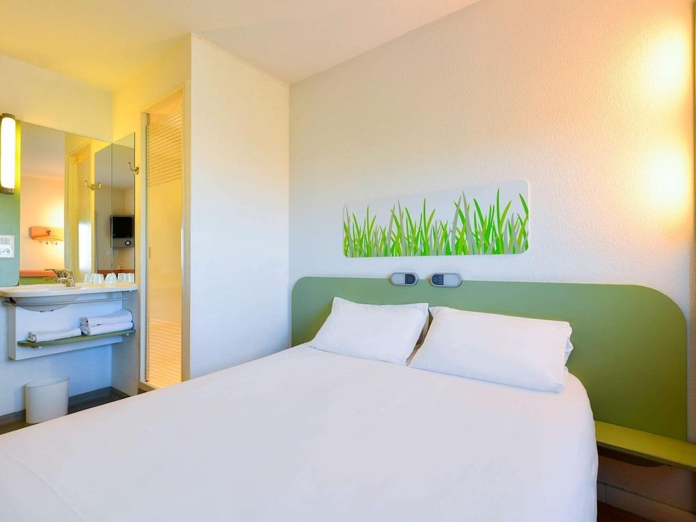 ibis budget Paris Porte d'Orleans photo 3