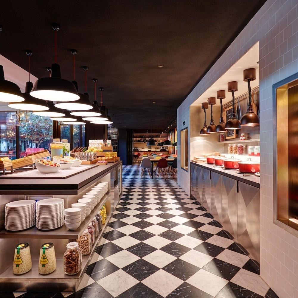 citizenM Paris Gare de Lyon photo 3