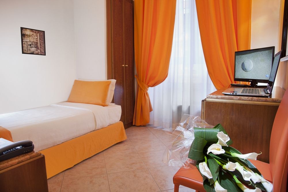HOTEL MAX photo 1