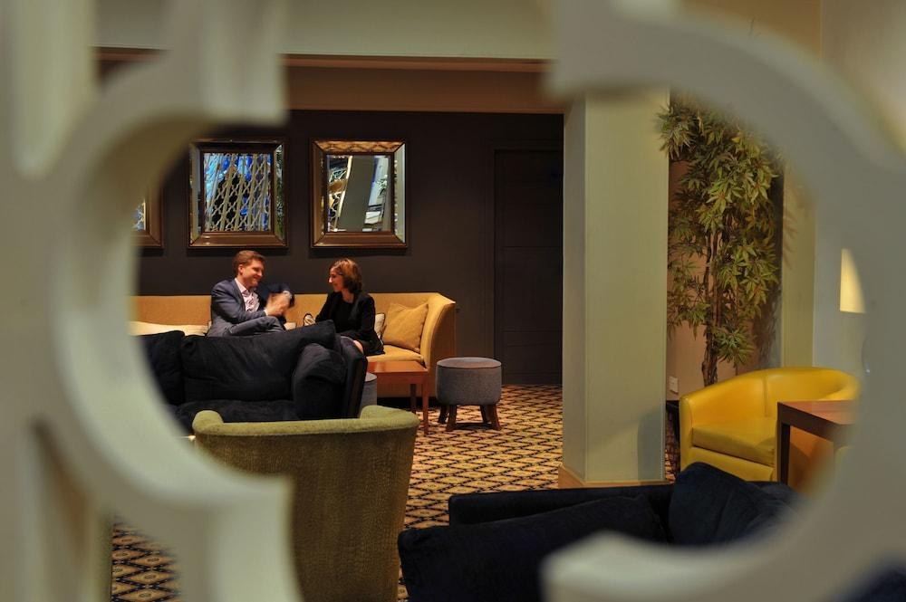 Antoinette Hotel Wimbledon photo 3