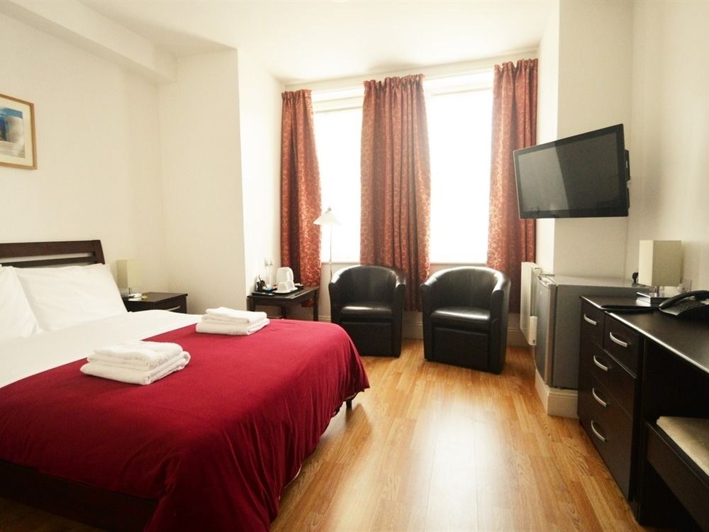 Gateway Hotel
