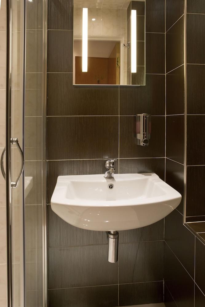 WESTPOINT HOTEL photo 4