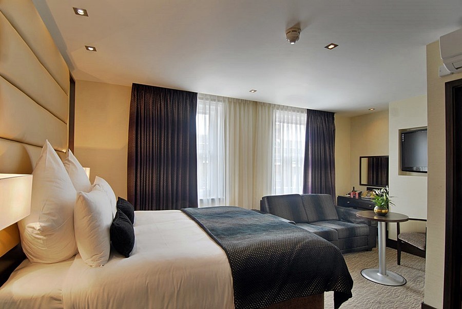 MARBLE ARCH SUITES photo 1
