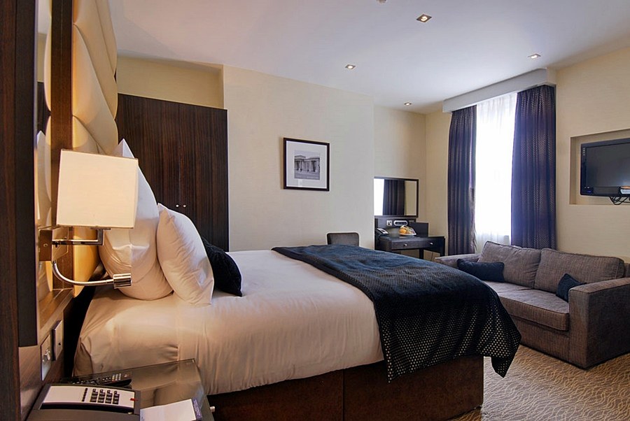 MARBLE ARCH SUITES photo 4