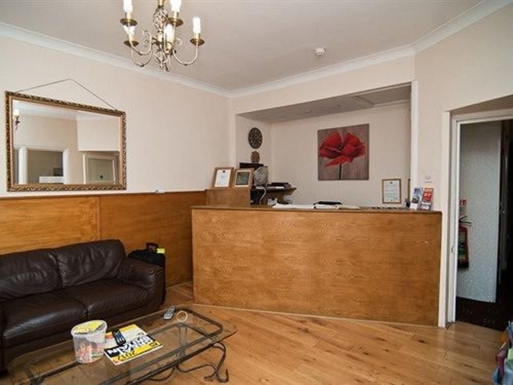 Astoria Hotel photo 2