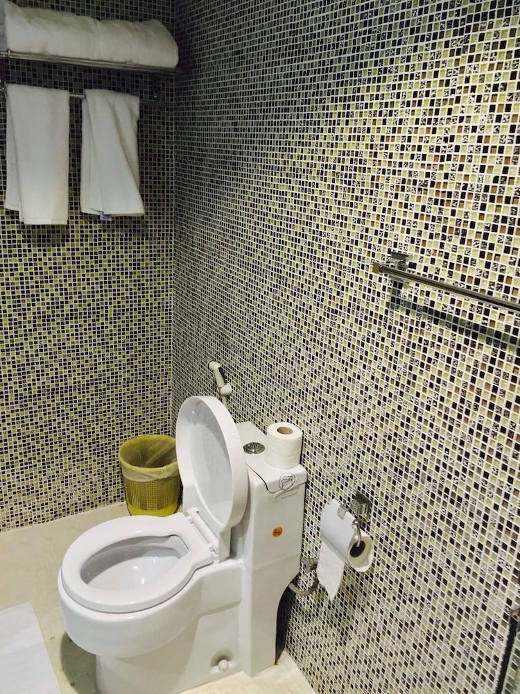 West Hotel photo 3