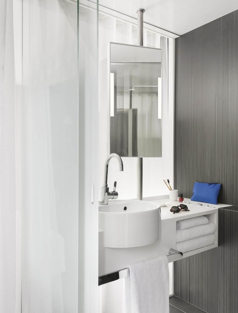 OKKO Hotels Paris Porte de Versailles photo 4