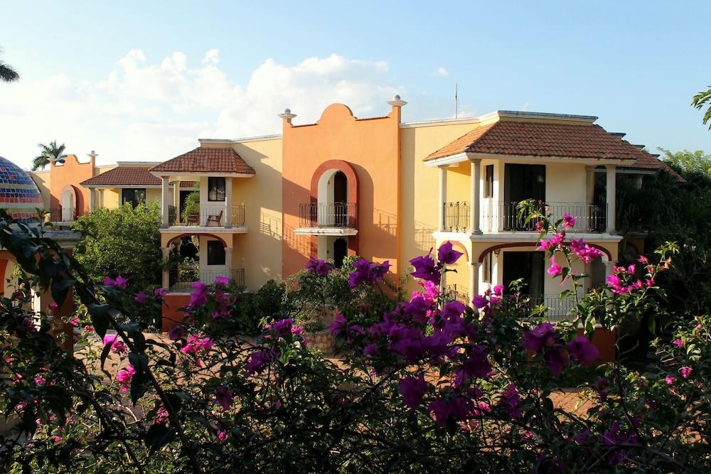 ECOTEL QUINTA REGIA photo 2