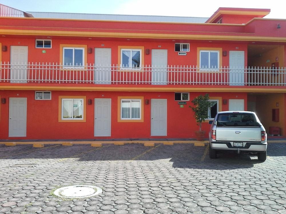 La Quinta Puebla photo 2