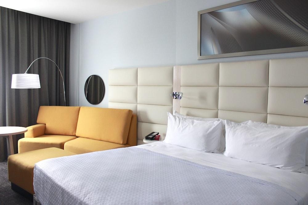 HS HOTSSON Hotel Puebla photo 3