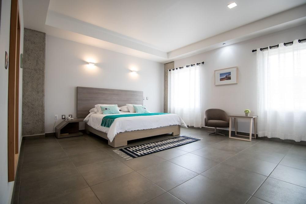 Maria Ines Hotel Suite photo 2