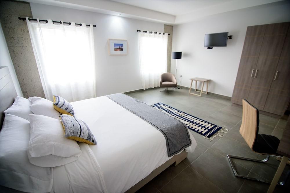 Maria Ines Hotel Suite photo 3
