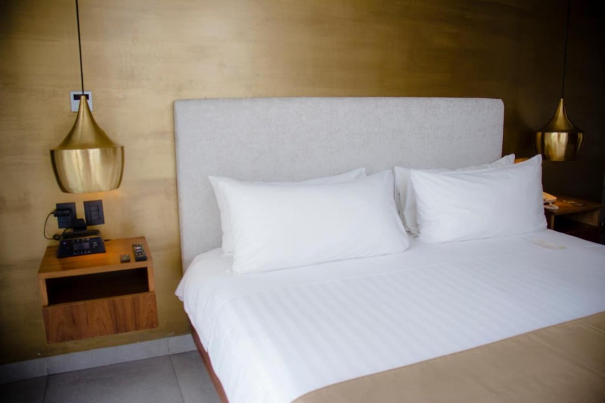 IT HOTEL BOUTIQUE & RESTAURANT photo 2