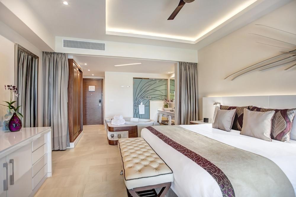 Royalton Negril, An Autograph Collection All-Inclusive Resort photo 2