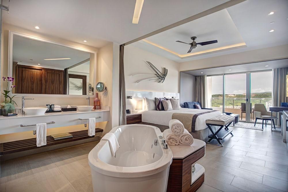 Royalton Negril, An Autograph Collection All-Inclusive Resort photo 4