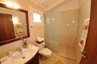 Mazis Apartments photo 4
